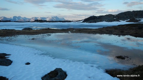 Laponie Suédoise Kungsleden lac glaciaire
